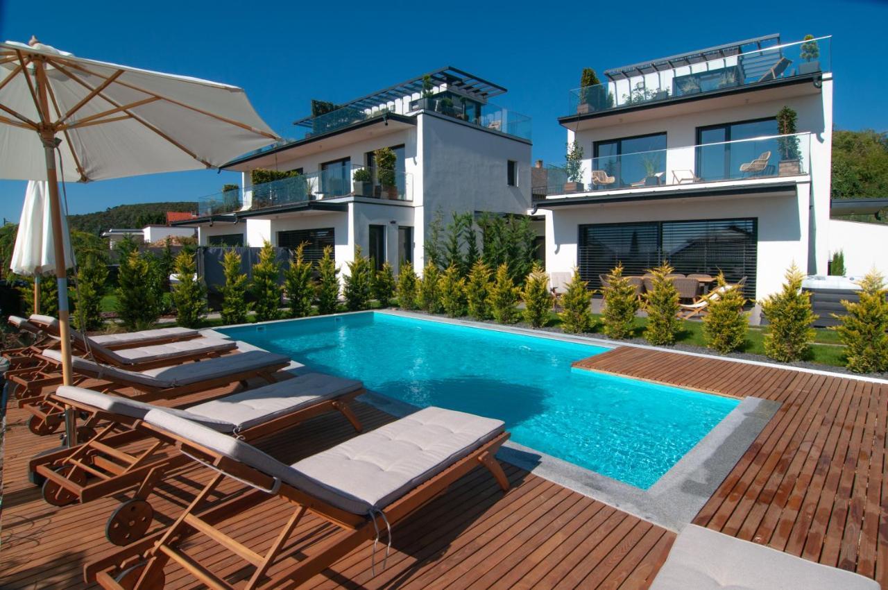 Skyline Resort Balatonalmádi Esterno foto