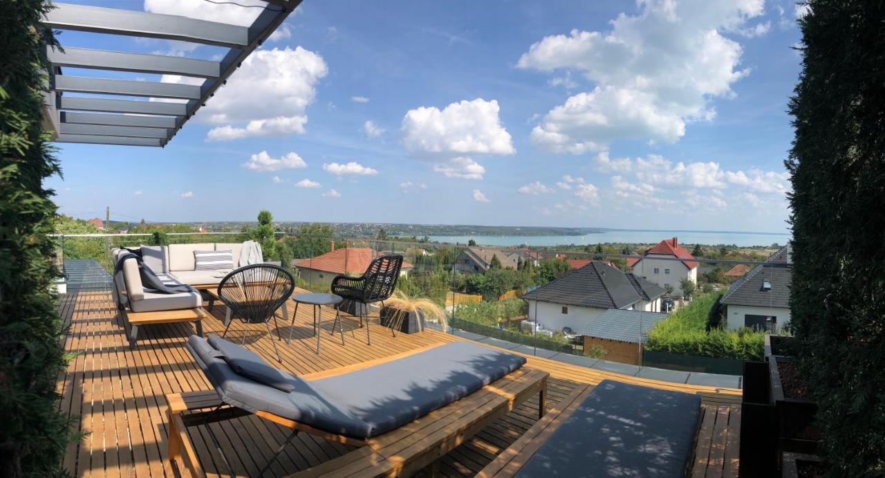 Skyline Resort Balatonalmádi Esterno foto